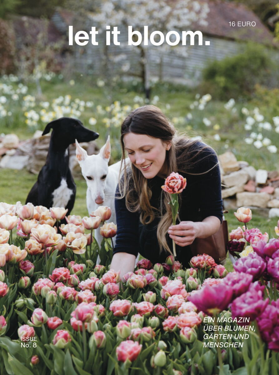 Auf dem Cover begrüßt euch die britische Blumenfarmerin Millie Proust, fotografiert von Éva Németh