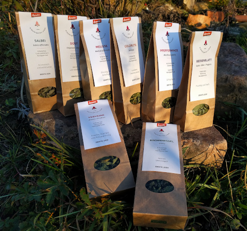 Demeter Kräuter Tee Kräutergarten Urban